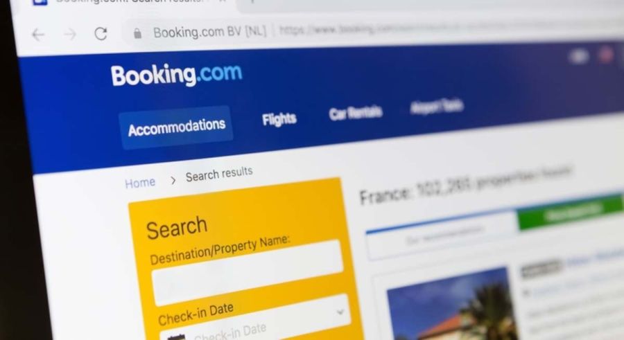 El sencillo truco para ahorrarte la comisión de intermediario de Booking, Airbnb y otras plataformas